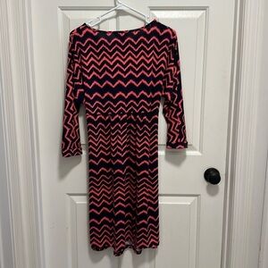 Chevron maternity dress size L